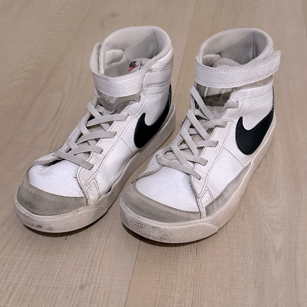Nike shoes